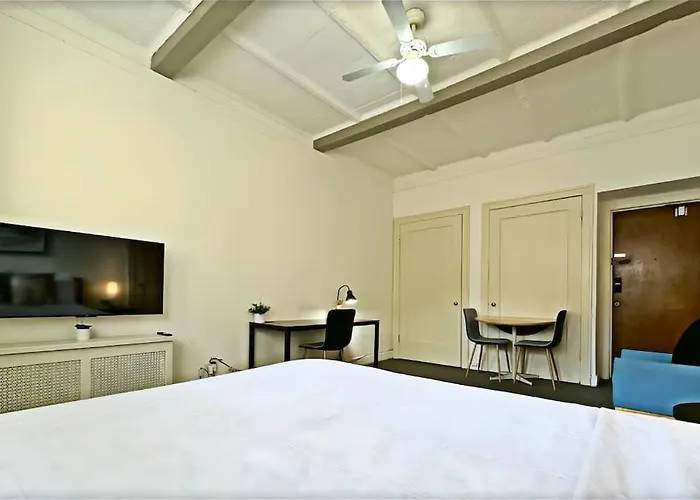 Апартаменты Chic Vintage In The Gold Coast - Sp 1205 Чикаго
